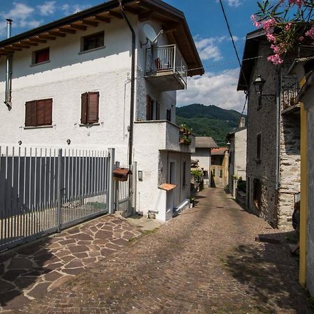 Casa Vacanze Linda Джера-Ларио Экстерьер фото
